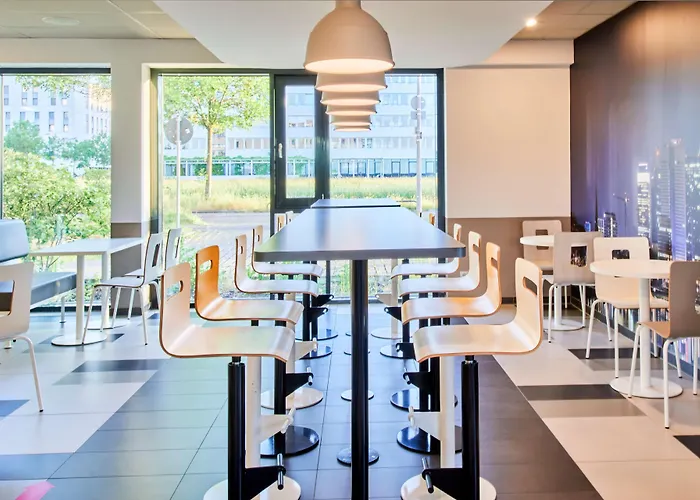 Frankfurt-airport Hotel 3*